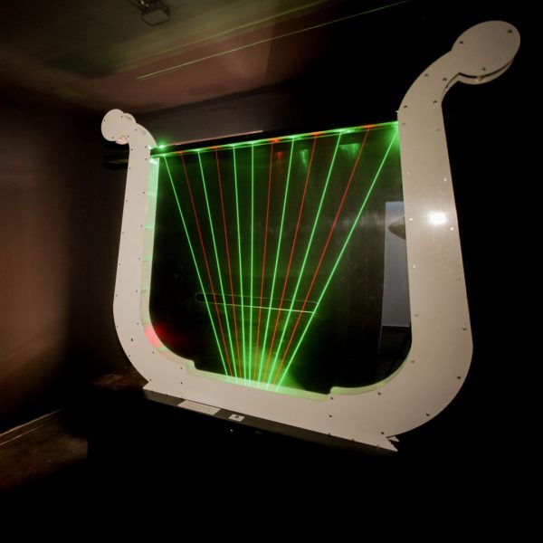 Laserová harfa interaktívna galéria svetla Kvantarium Hrebienok Vysoké Tatry